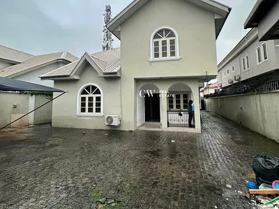4 Bedroom Detached House