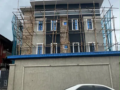 Executive Standard 3 Bedrooms Flat