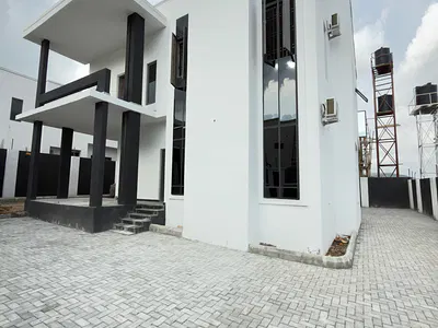 Newly Built 4 Bedroom Detached Duplex + BQ