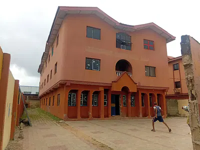 22 Numbers Rooms on More Than Full Plot of Land (680 Square Meters)