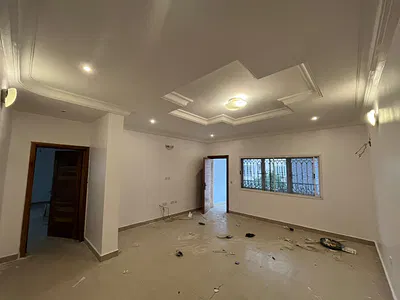 5 Bedrooms Detached Duplex