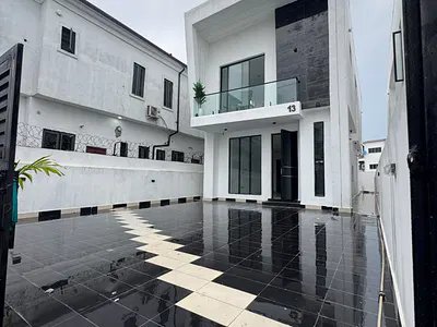 4 Spacious En-Suite Bedrooms * Fully Detached Duplex with BQ