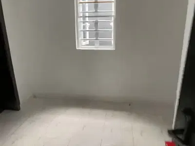 Very Clean Miniflat Upstairs