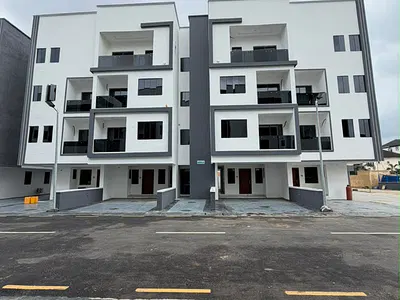 Newly Built 4 Bedroom Duplex with BQ