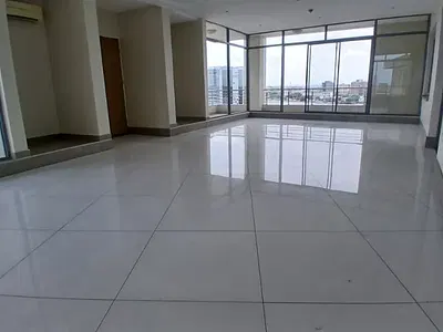 Luxury Fully Serviced 4-Bedroom Penthouse in Vita Tower