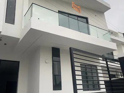 Luxury 4 Bedroom Fully Detached Duplex with Excellent Facilities