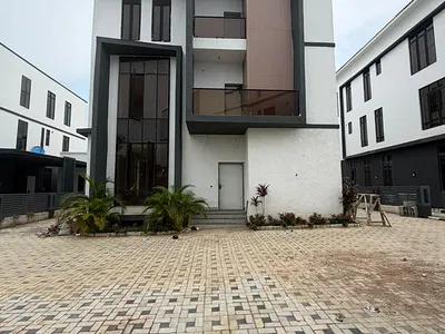 6 Bedroom Semi Detached Duple with BQ