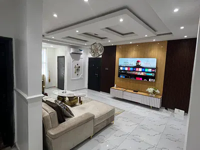 Beautiful Luxury 3 Bedroom Apartment