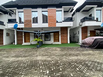 Spacious 4 Bedrooms Terraced Duplex with a BQ