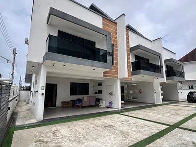 Luxurious 4bedroom Terraced Duplex