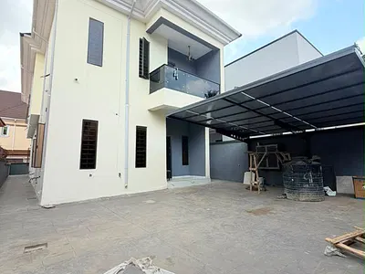 Exquisitely Built 5 Bedroom Fully Detached Duplex with BQ