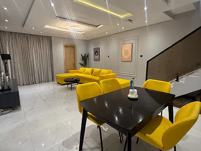 Beautiful Luxury 3 Bedroom Duplex