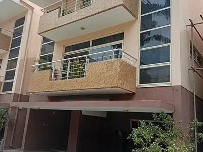Standard 4 Bedroom Townhouse