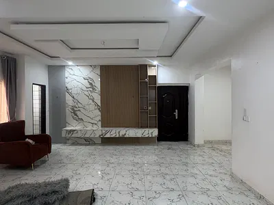 Beautifully Finished 3 Bedroom Apartment