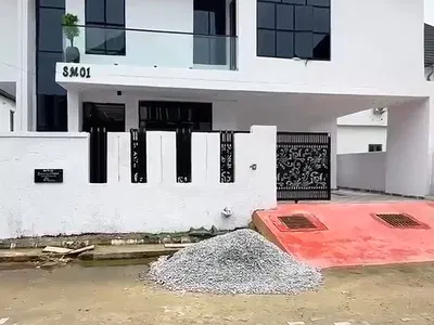 4 Bedroom Fully Detached Duplex