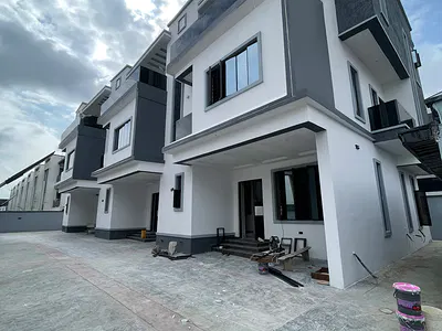 Amazing 4 Bedroom Terrace Duplex with a BQ