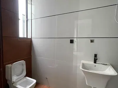 Luxury 5 Bedroom Fully Detached Duplex