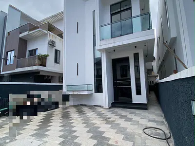 4 Bedroom Fully Detached Duplex with BQ