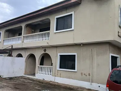 Luxury 5 Bedroom Semi Detached House with BQ