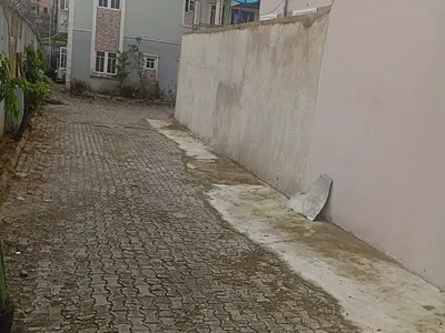 5 Bedrooms Fully Detached Duplex