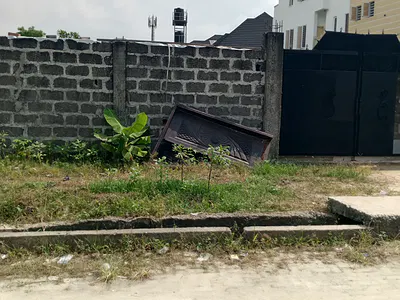 Distress 1600 SQM Land in Already Developed Area