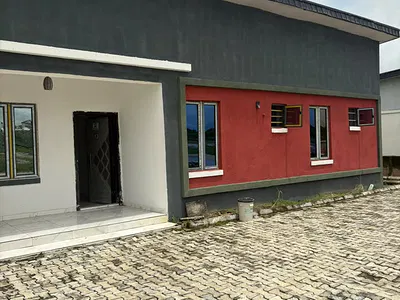 Exquisite 3 Bedroom Semi-Detached Bungalow