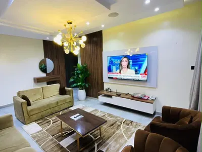 Luxuriously Furnished 3 Bedroom Apartment
