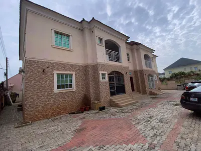 Spacious 2 Bedroom Apartment