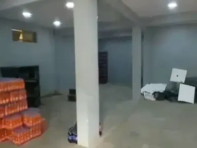 Standardly Built Spacious Shop/Warehouse