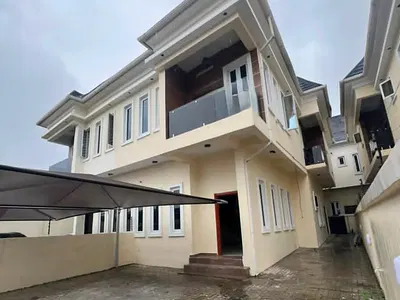 Spacious 4 Bedroom Semi Duplex with BQ