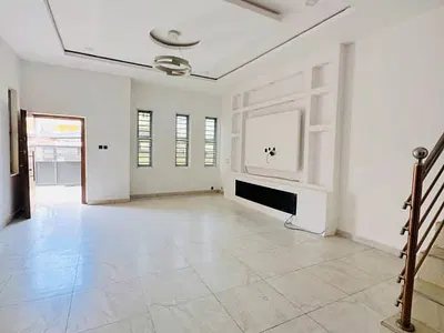 Nice 4 Bedroom Semi Duplex with BQ Fitted Kitchen