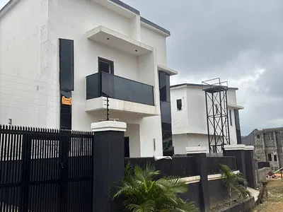 Luxury New 4bedroom En-Suite