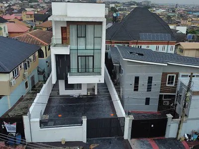 Aesthetically Pleasing 4 Bedroom Fully Detached Duplex with a BQ