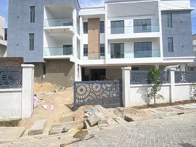 Well Build 2 Bedrooms Apartment