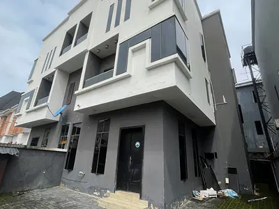 4 Bedroom Semi Detached House with 1 Bedroom Servants Quarters
