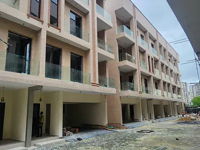 4bedroom Terrace and 2room BQ with Large Pent Floor Terrace