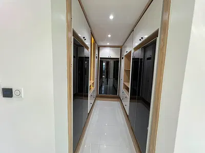 6 Bedroom Detached House