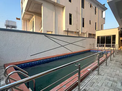 Furnished 2 Bedroom Apartment with Pool and Gym