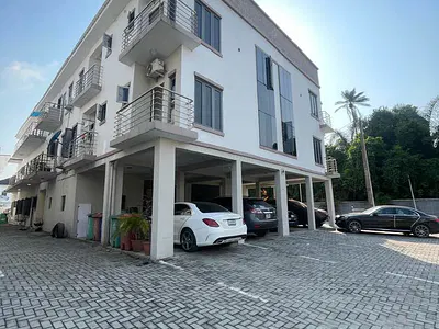 3 Bedroom Flat with a Room BQ, 24-Hour Electricity, Gym & a Pool