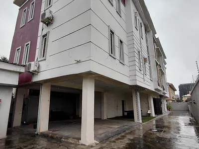Block of 6 Units of 1 & 2 Bedroom Apartment
