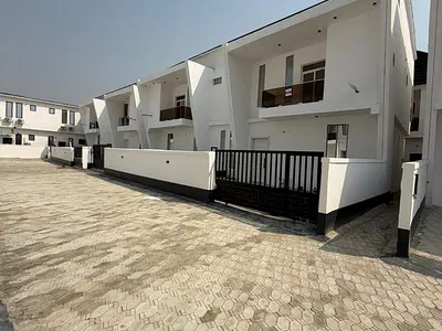 Exquisite 4 Bedroom Semi-Detached Duplex