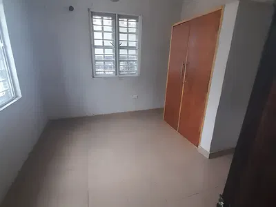Spacious Standardly Built 2 Bedroom Apartment