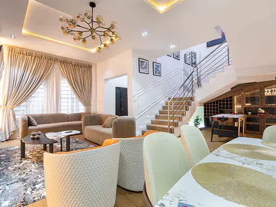4 Bed Duplex with Snooker, Pool, Gym & PS5