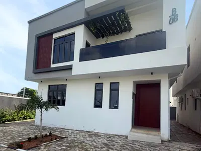 Luxury 4 Bedroom Terrace Duplex