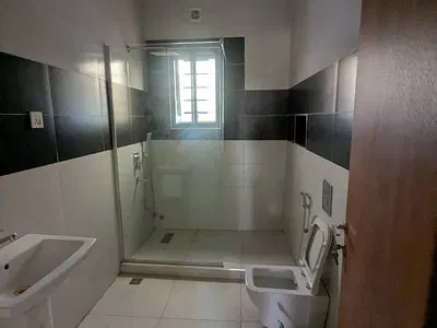 Massive 5 Bedroom Terrace Duplex with BQ
