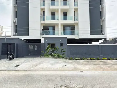 Luxury 2 Bedroom Flat Apartment with BQ