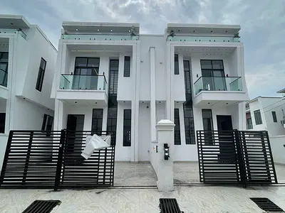 Luxury 4 Bedroom Semi Detached Duplex