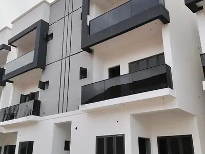 Modern 5 Units of 5-Bedroom Duplexes