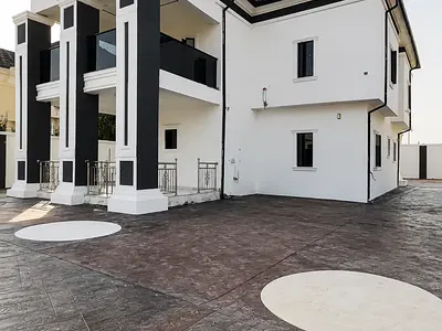 Luxury 4 Bedroom Detached Duplex with BQ