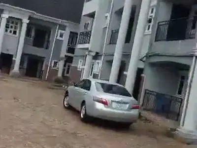 A Massive 10-Flat Building